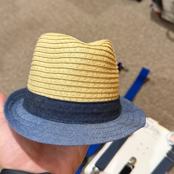 Hats, Bow Ties and Suspenders Set - Picture 2 of 7